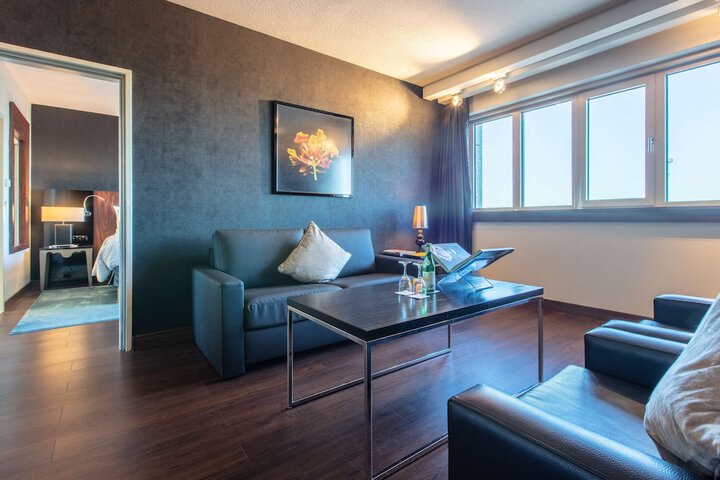 Room 36 of 224