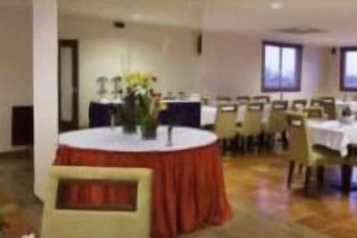Dining Photos