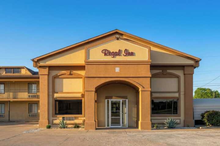 Regal Inn Coffeyville KS US 169