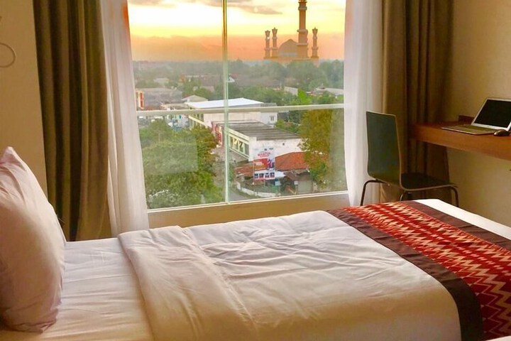 Room 8 of 27