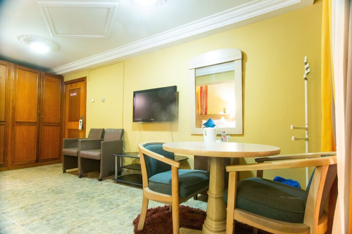 Room 40 of 64