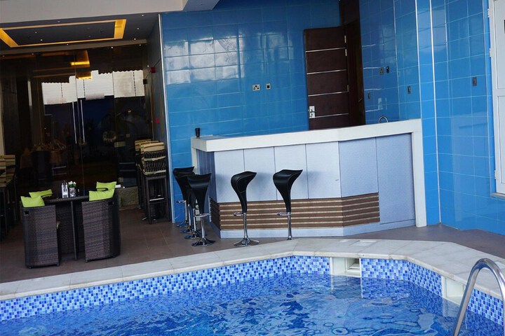Pool 29 of 60