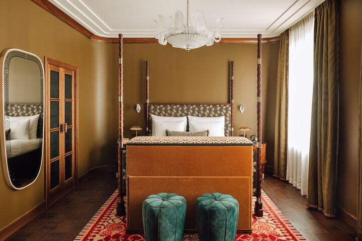 Room 29 of 146