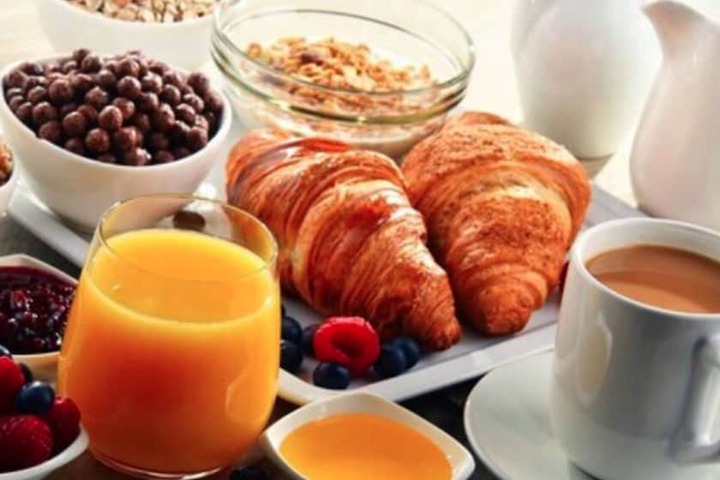 Breakfast/Coffee Service 41 of 58