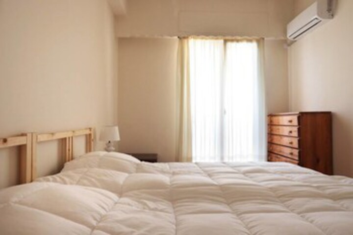 Room 28 of 34