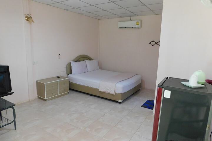 Room 2 of 14