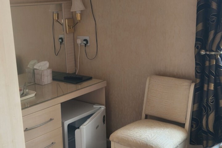 Room 126 of 184