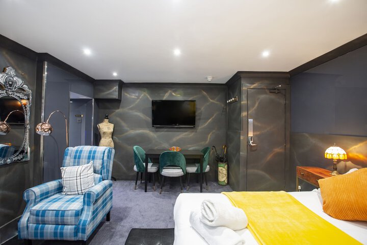 Room 58 of 344