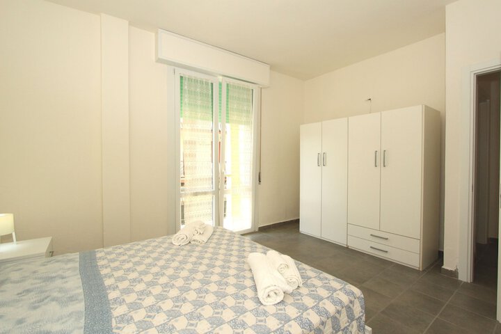 Room 6 of 21