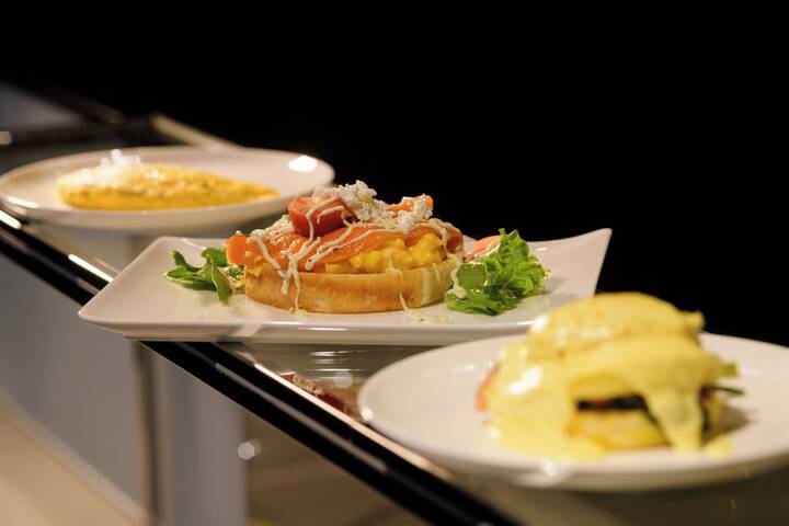 Dining 115 of 121