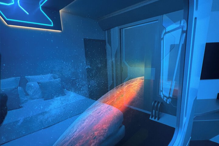 Room 27 of 53