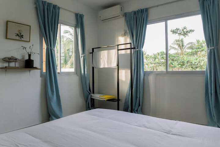 Room 25 of 44