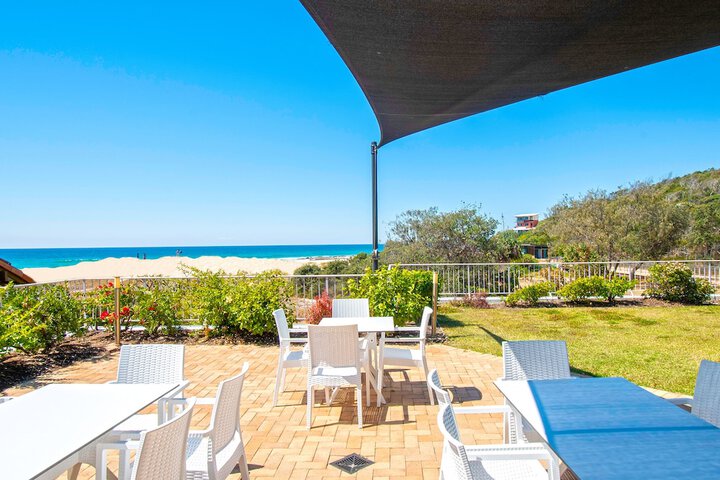 Sundeck 37 of 46