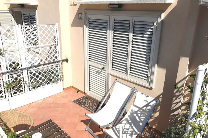 Terrace/Patio 33 of 106
