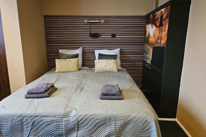 Room 14 of 42
