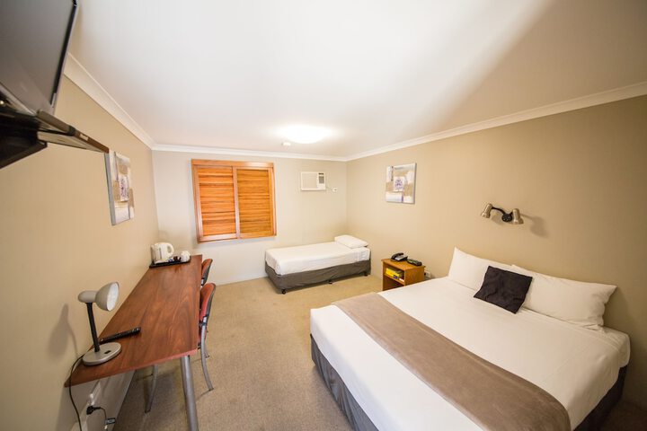 Room 4 of 56