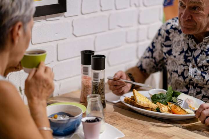 Dining 40 of 54