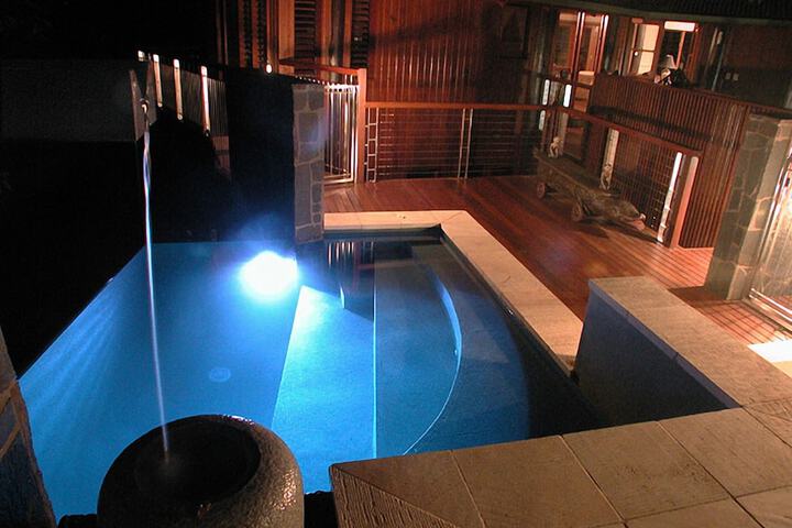 Pool 54 of 58
