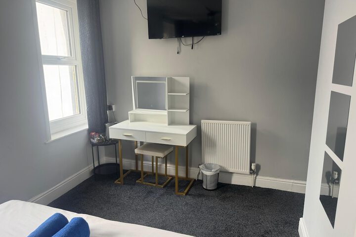 Room 8 of 47