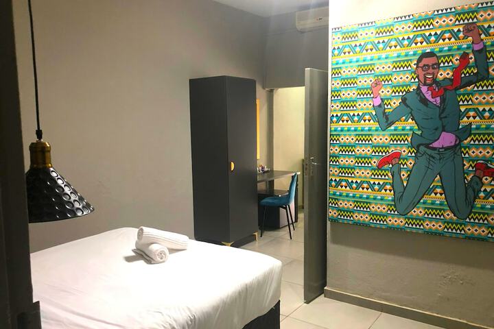 Room 48 of 241