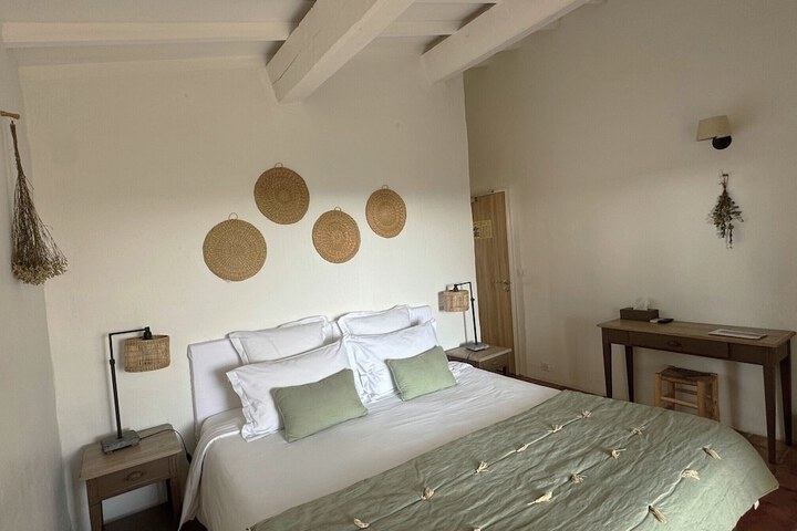 Room 14 of 84