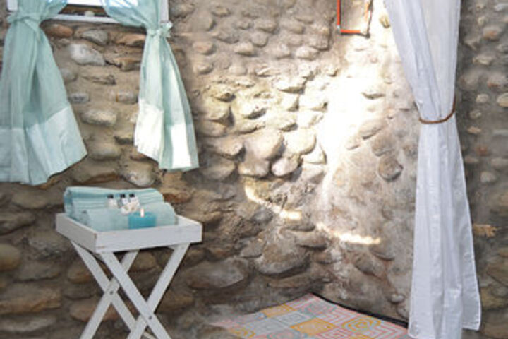 Room 3 of 20