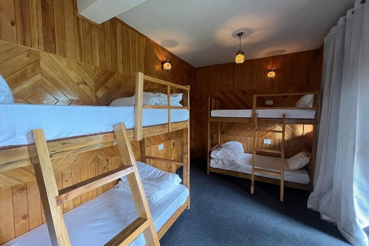 Room 4 of 34