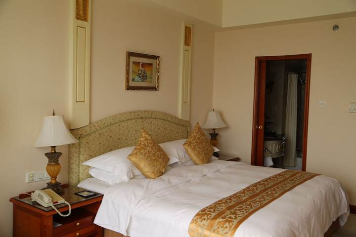 Room 8 of 41