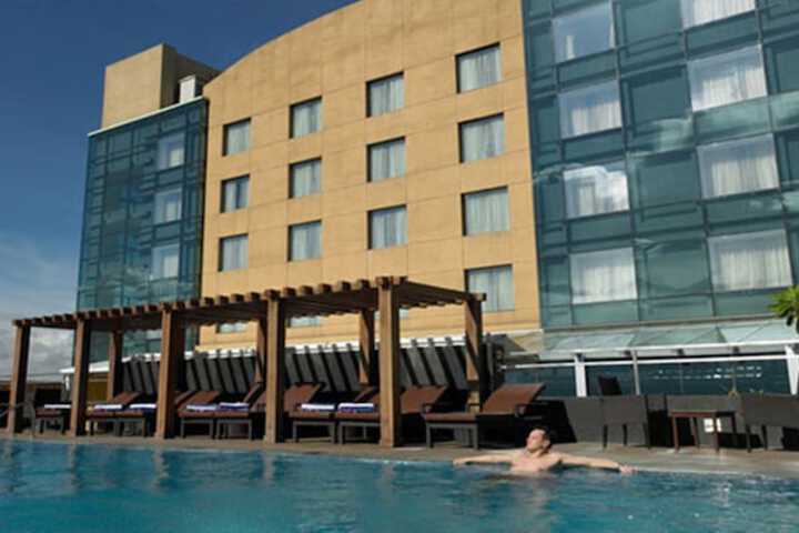 Hotel Exterior 42 of 42