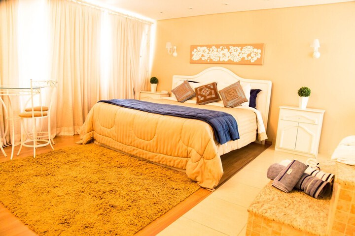 Room 25 of 133