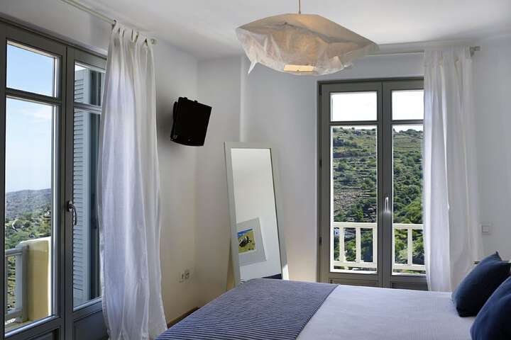Room 14 of 121