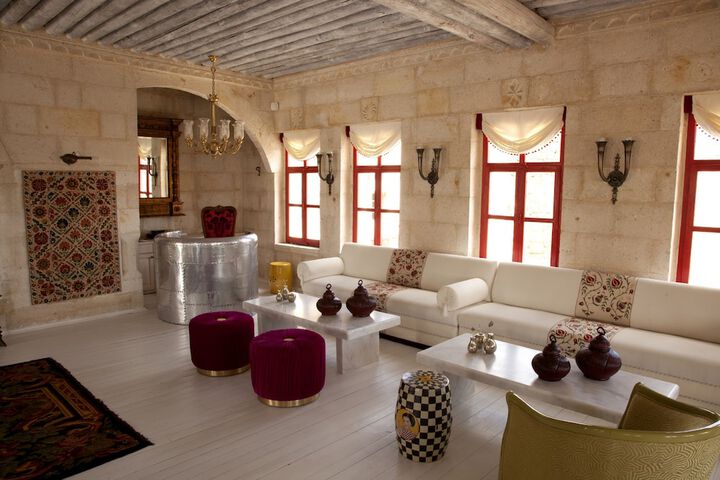 Hotel Interior 7 of 134