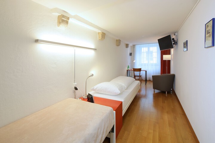 Room 17 of 60