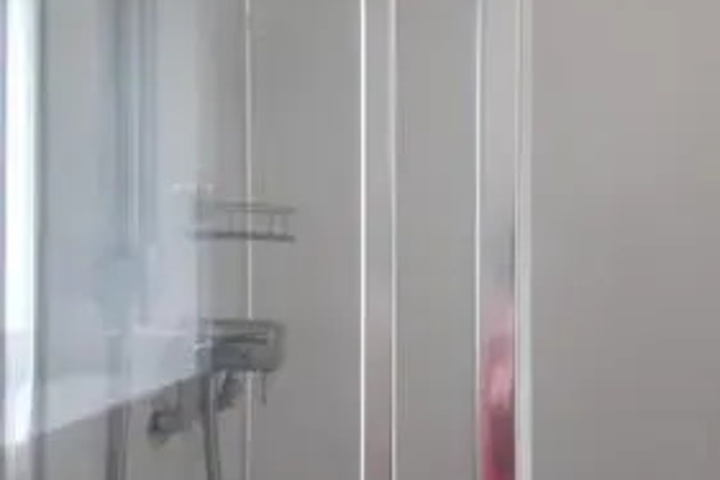 Room 9 of 13