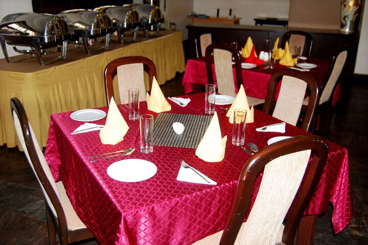 Dining 42 of 57