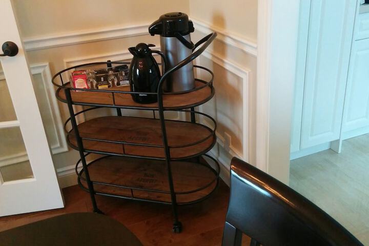 Breakfast/Coffee Service 16 of 31