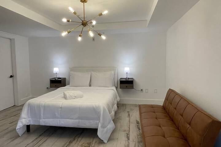 Room 6 of 79