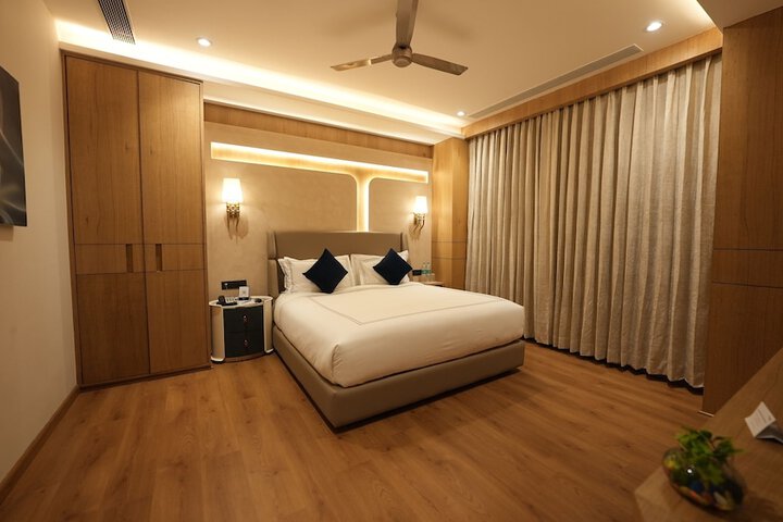 Room 22 of 50