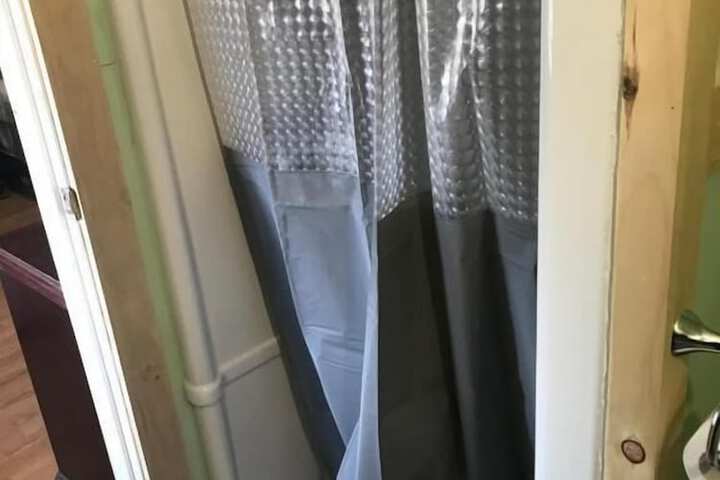 Room 75 of 117