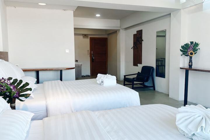 Room 70 of 116