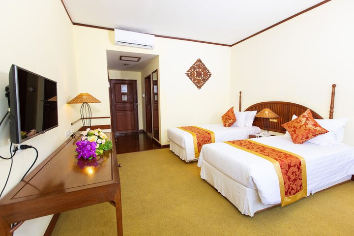 Room 44 of 116