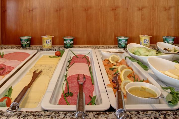 Dining 67 of 84