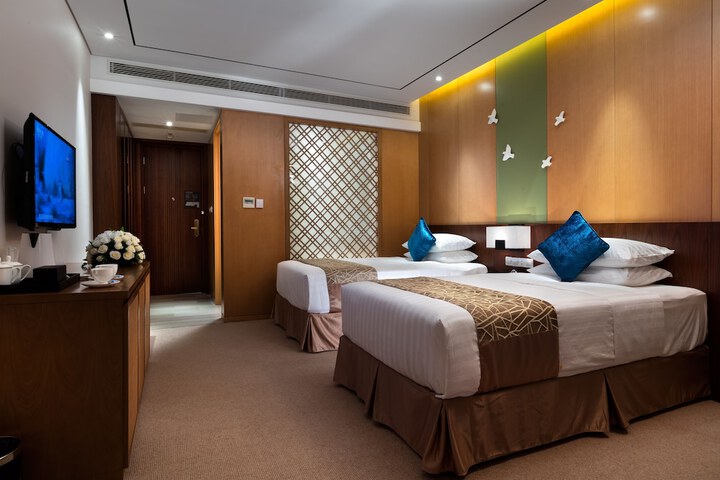Room 4 of 31