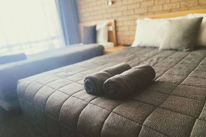 Room 13 of 42