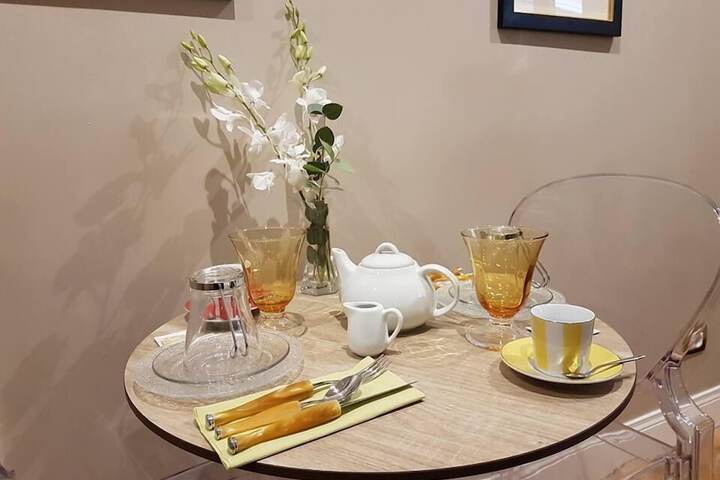 Breakfast/Coffee Service 28 of 54