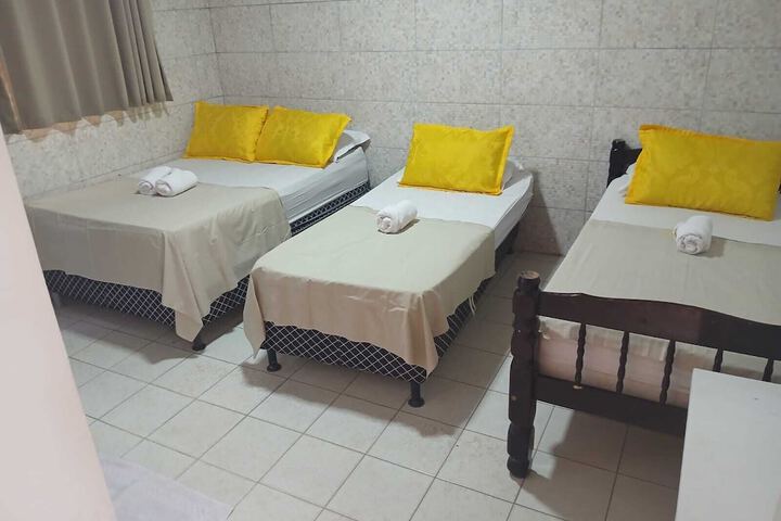 Room 17 of 35