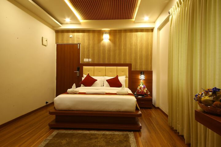 Room 7 of 38