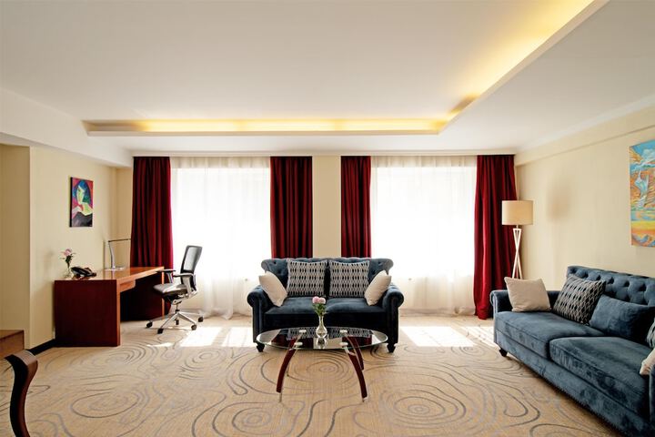 Room 67 of 325