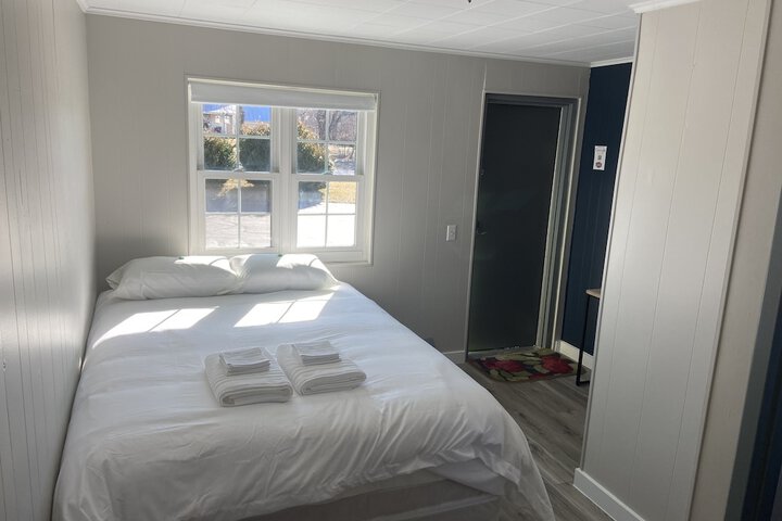 Room 5 of 19