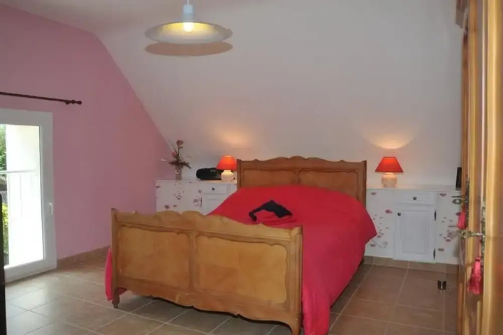 Room 2 of 12